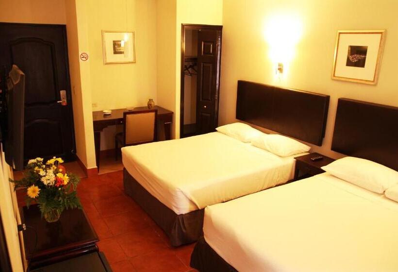 هتل Los Altos Esteli