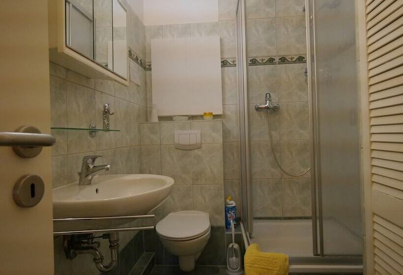 هتل Pension Mittag