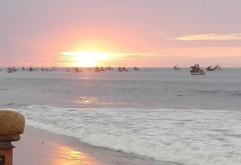 فندق Punta Ballenas Inn  Máncora