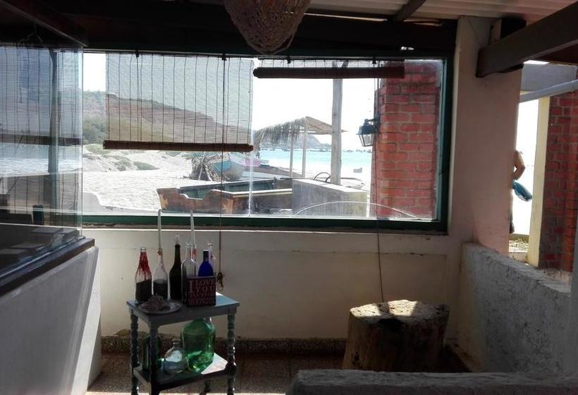 فندق Punta Ballenas Inn  Máncora