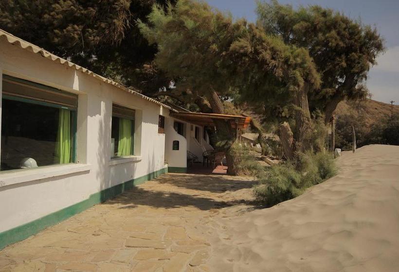 فندق Punta Ballenas Inn  Máncora