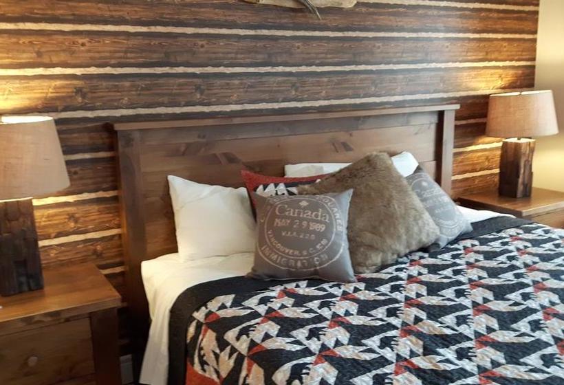 Forest Motel & Woodland Retreat