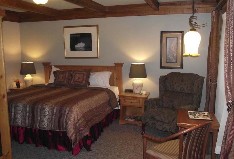 Forest Motel & Woodland Retreat