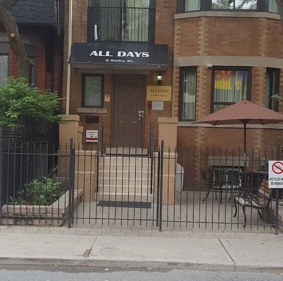 فندق All Days Hostel