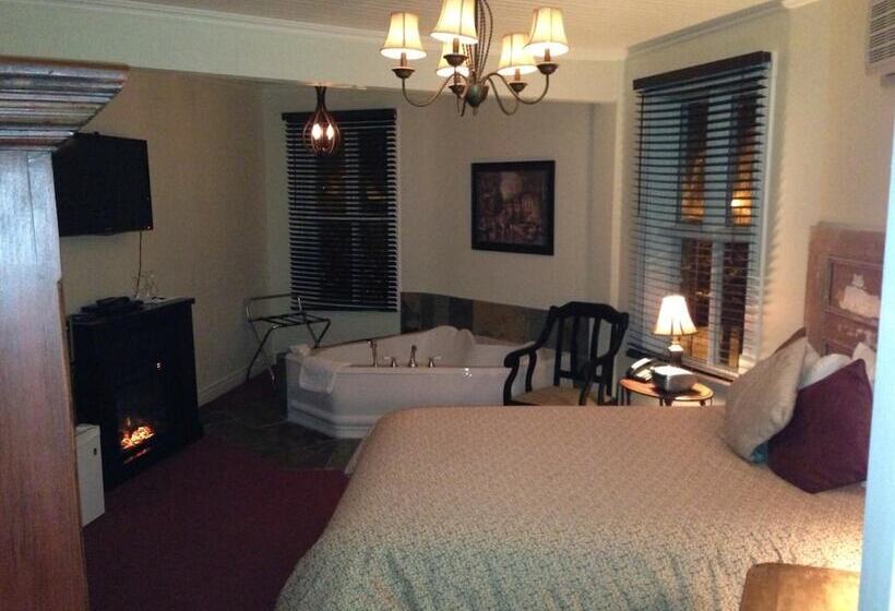 فندق Auberge De La Tour Du Lac