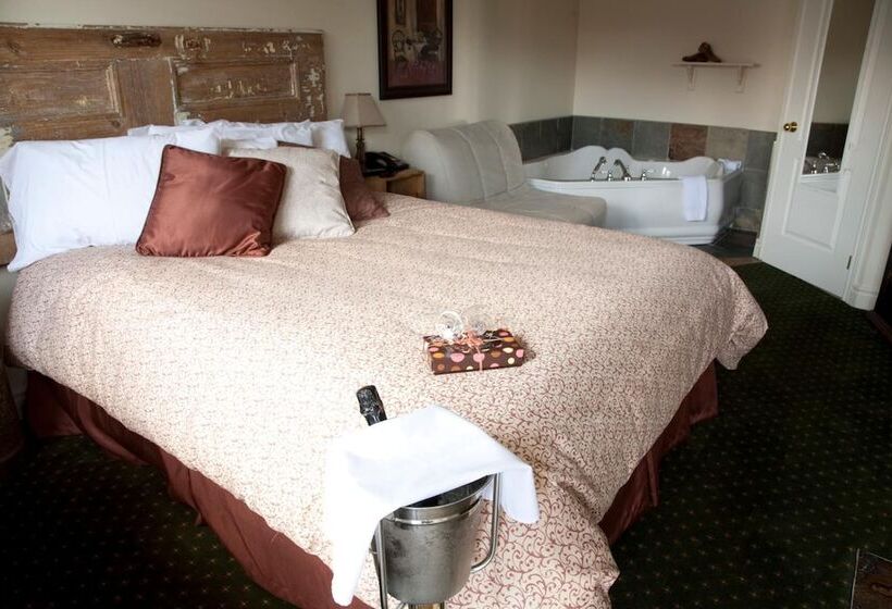 فندق Auberge De La Tour Du Lac