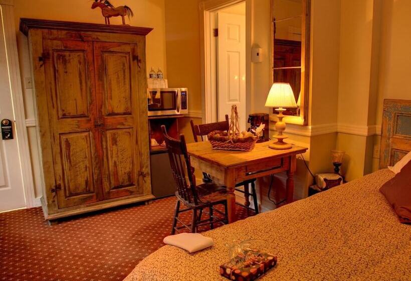 فندق Auberge De La Tour Du Lac