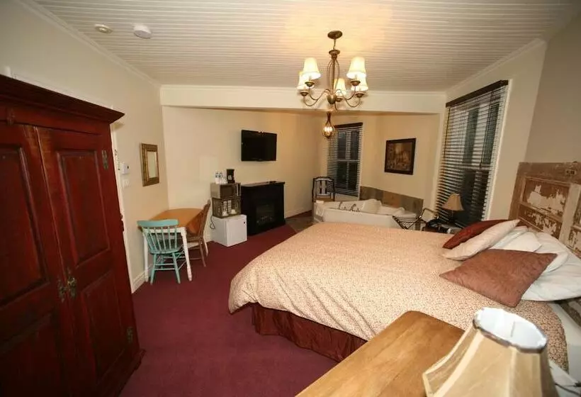 ホテル Auberge De La Tour Du Lac