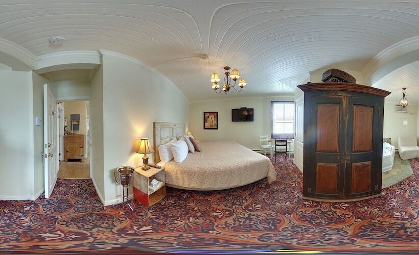 فندق Auberge De La Tour Du Lac