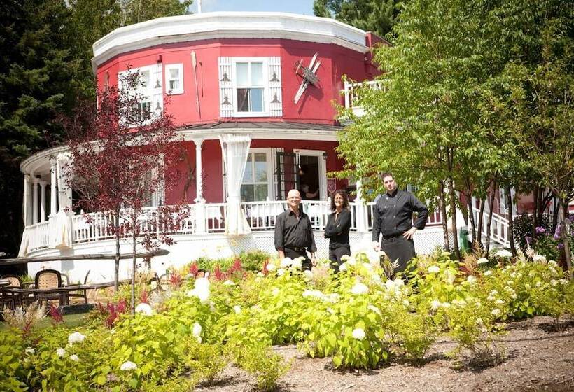 فندق Auberge De La Tour Du Lac