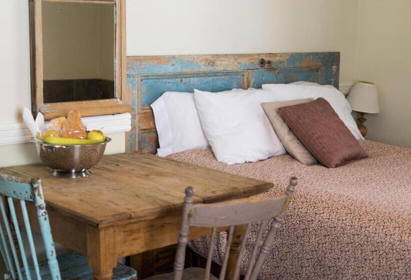 فندق Auberge De La Tour Du Lac