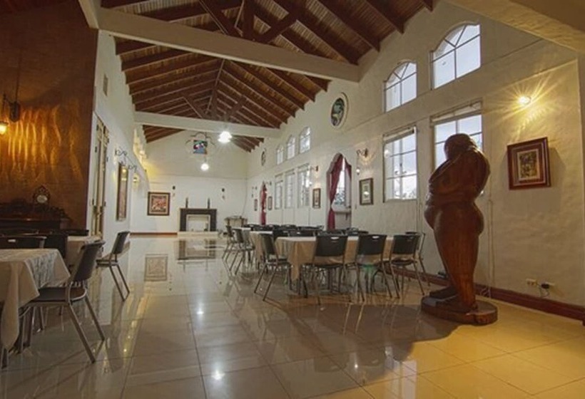 ホテル Ave Del Paraíso