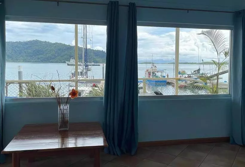 هتل Banana Bay Marina