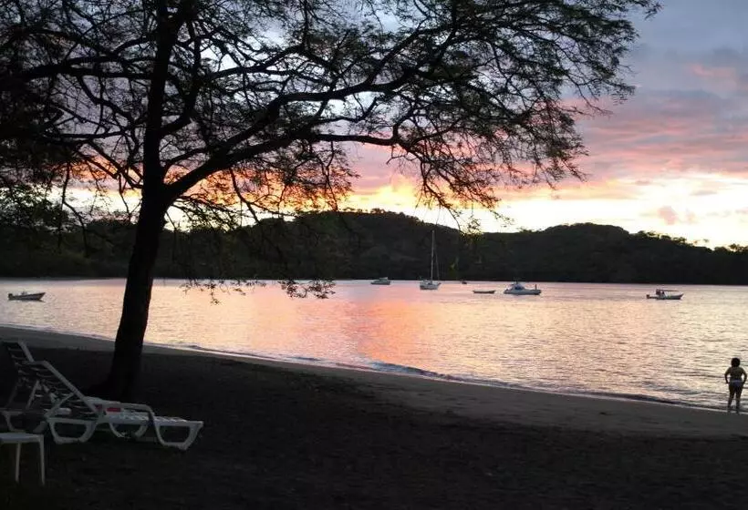 Hotelli Cc Beach Front Papagayo All Inclusive
