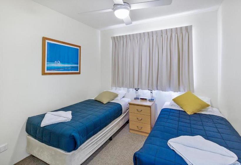ホテル Cheltenham Apartments