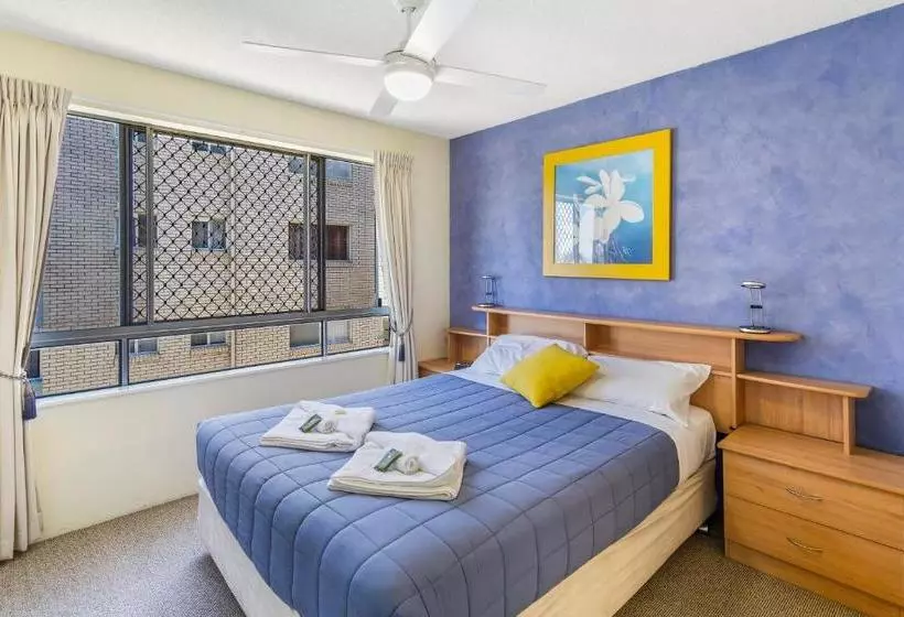 ホテル Cheltenham Apartments