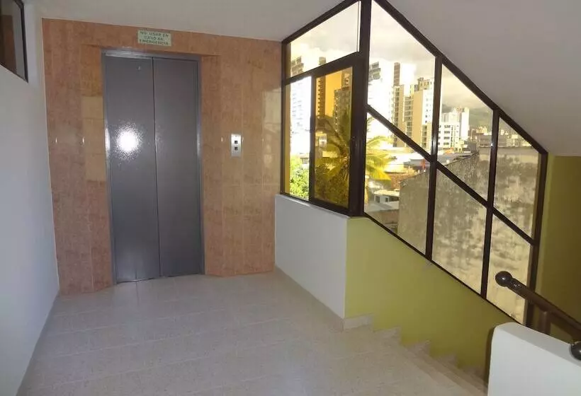 ホテル Doral Suites