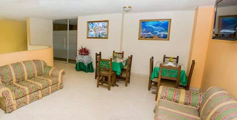 ホテル Doral Suites