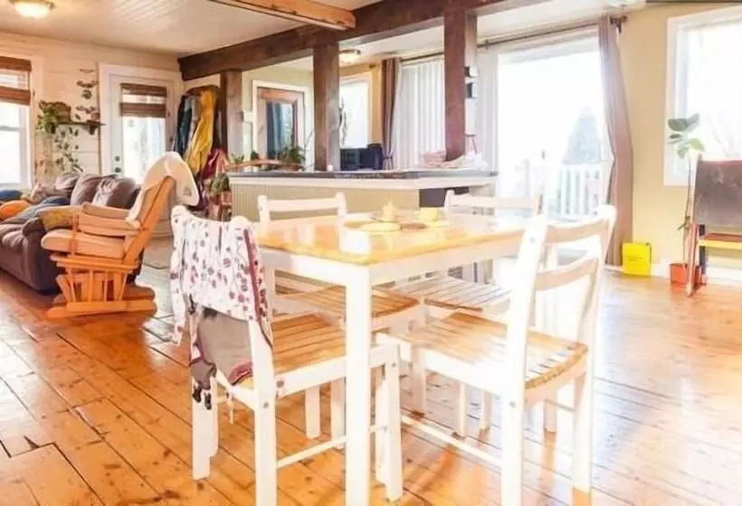 Hotelli Hébergement Chez L'habitant