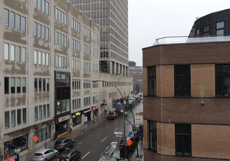 فندق Arena Palace Montreal