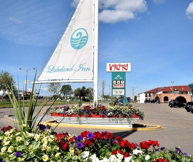 Отель Lakeland Inn