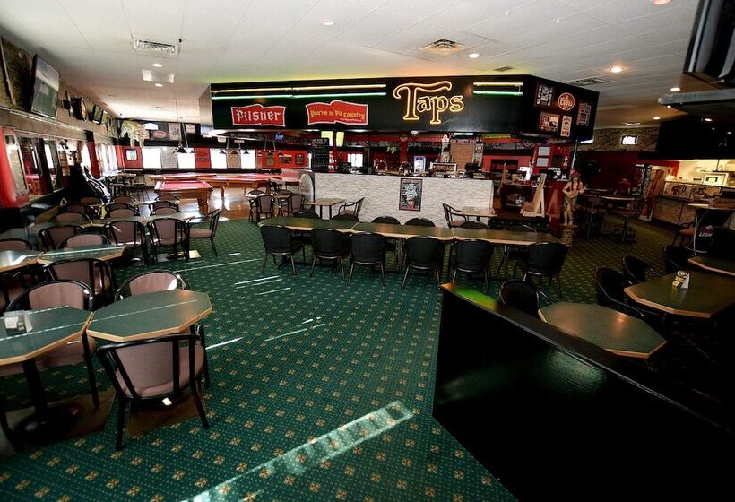 Отель Lakeland Inn