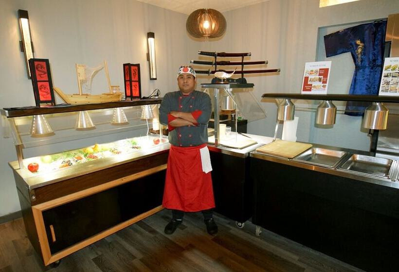 Отель Lakeland Inn