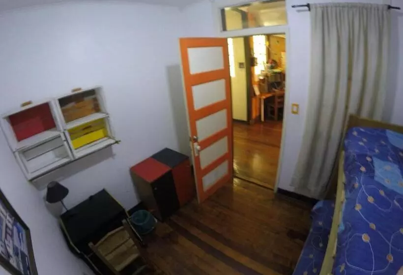 هتل Lemuria Hostel