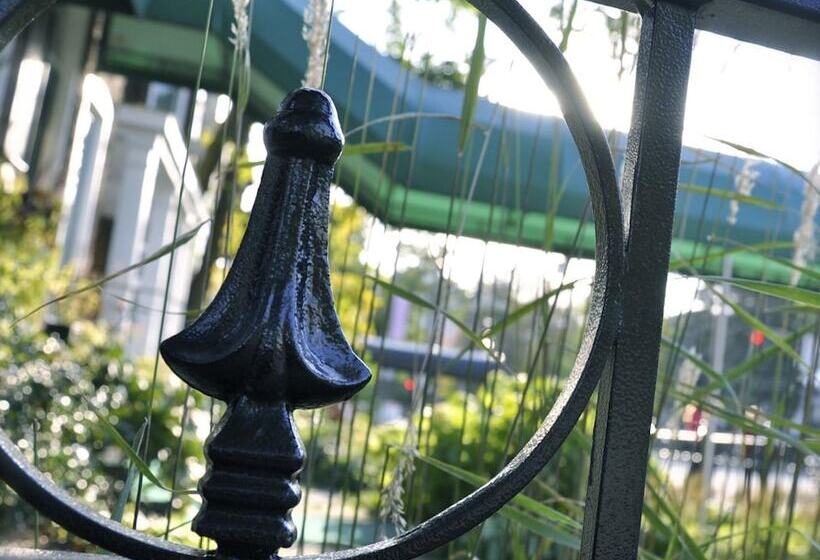 هتل Relais Charles Alexandre