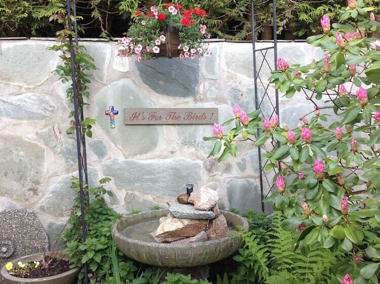 בית מלון כפרי The Stone Hedge Bed And Breakfast