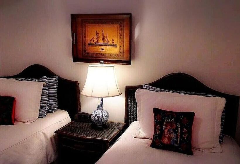 בית מלון כפרי The Stone Hedge Bed And Breakfast