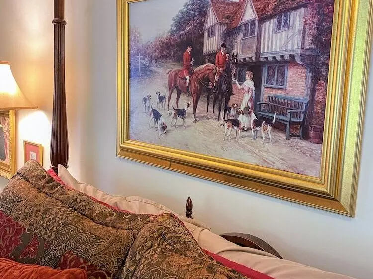 Hotelli The Stone Hedge Bed And Breakfast
