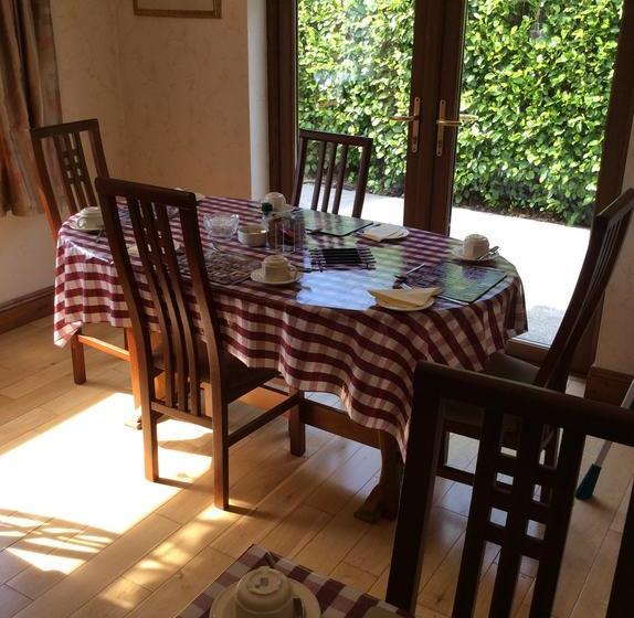 בית מלון כפרי Windsor Lodge B&b