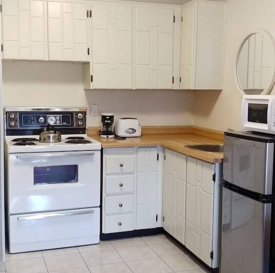 Sand Castle Suites Motel