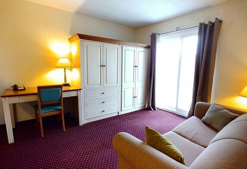 Sand Castle Suites Motel