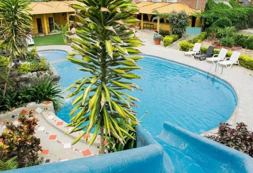 هاستل Tuzco Lodge