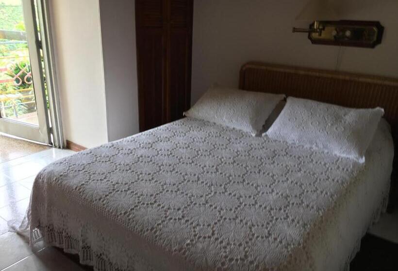 Bed and Breakfast Finca Machangara