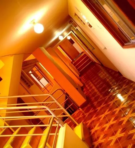 تختخواب و صبحانه Olimpo Inn