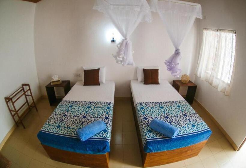 Hostel First Mirissa