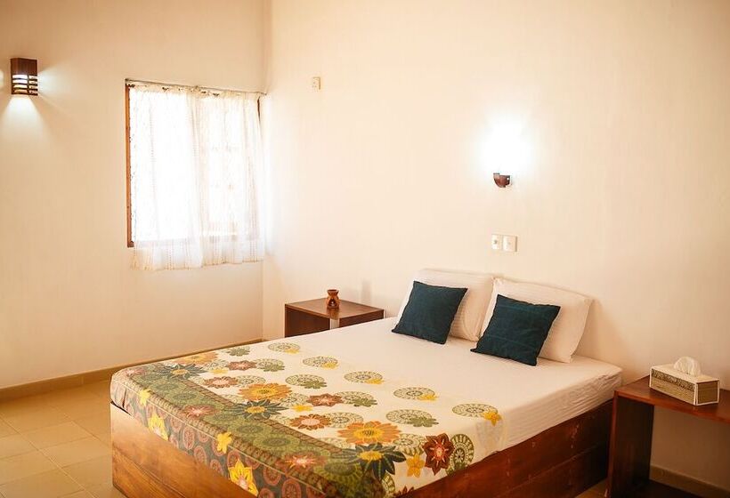 Hostel First Mirissa