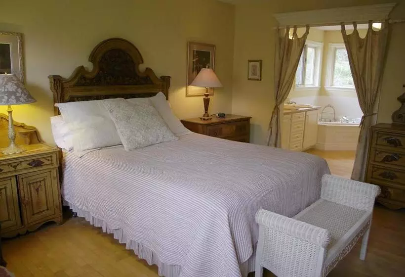 Hotelli Blue Forest Lane Bed And Breakfast