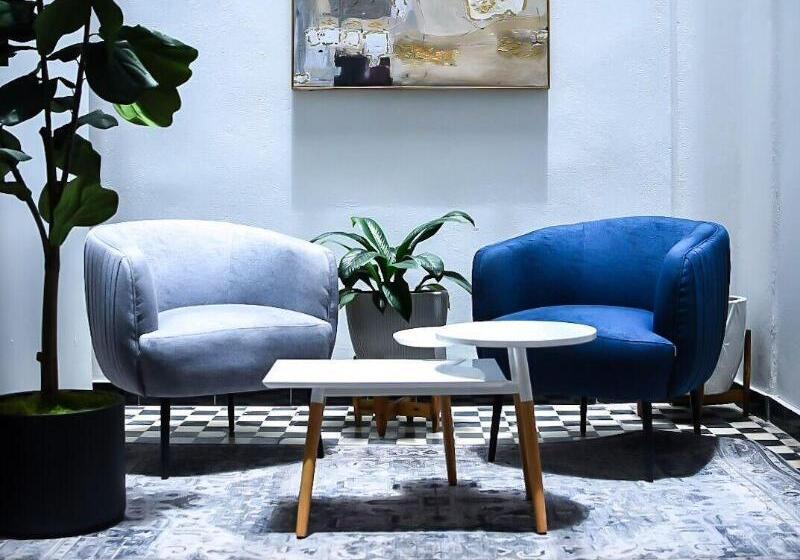 El Colonial Open Bar Adults Only