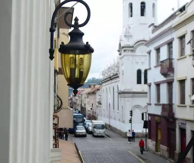 هتل La Posada Cuencana