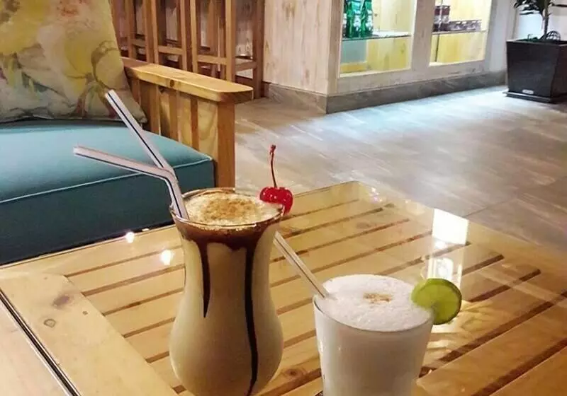 هتل Natural Green Lounge