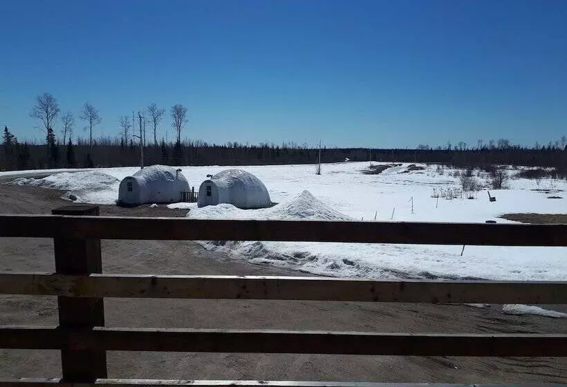 Hotelli North Adventure Inn