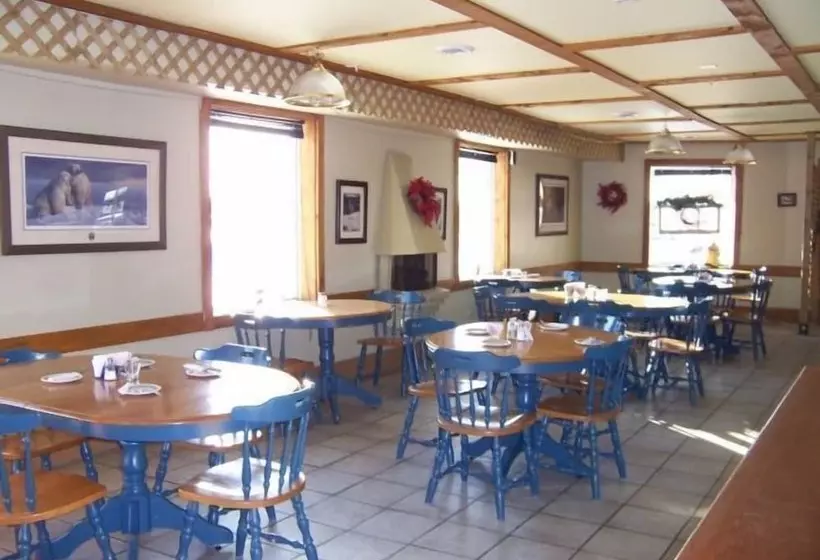 Hotelli North Adventure Inn