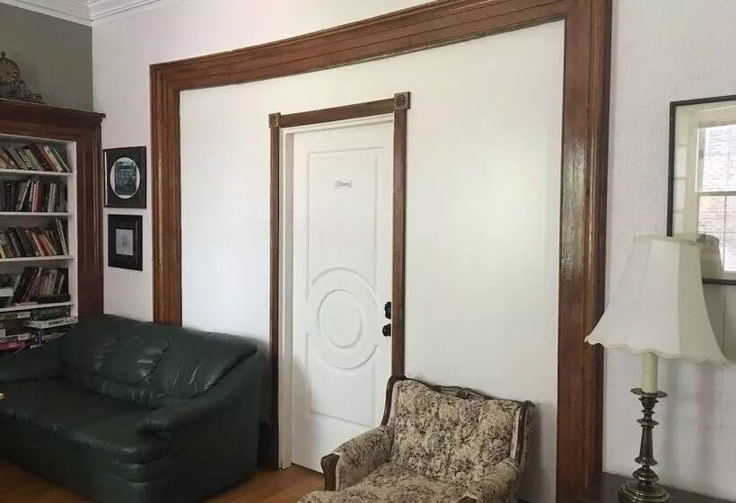 هتل Pring Guesthouse