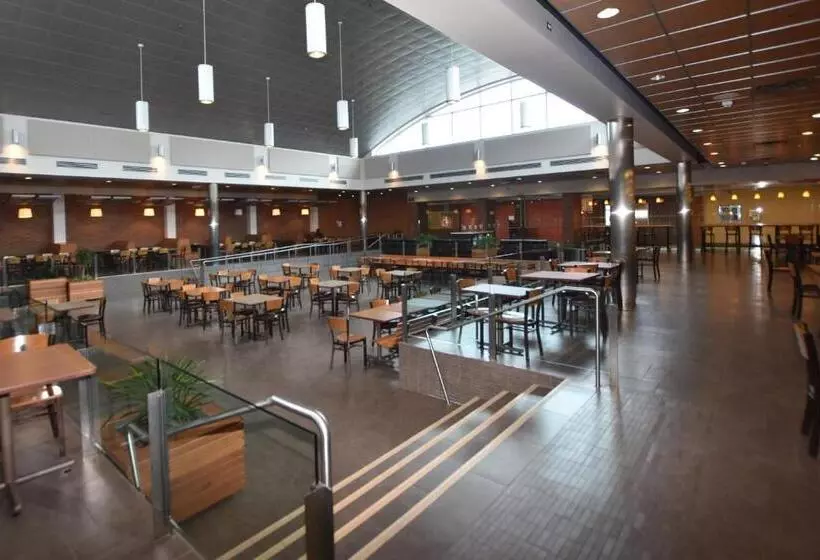 Hotelli Residence & Conference Centre   London