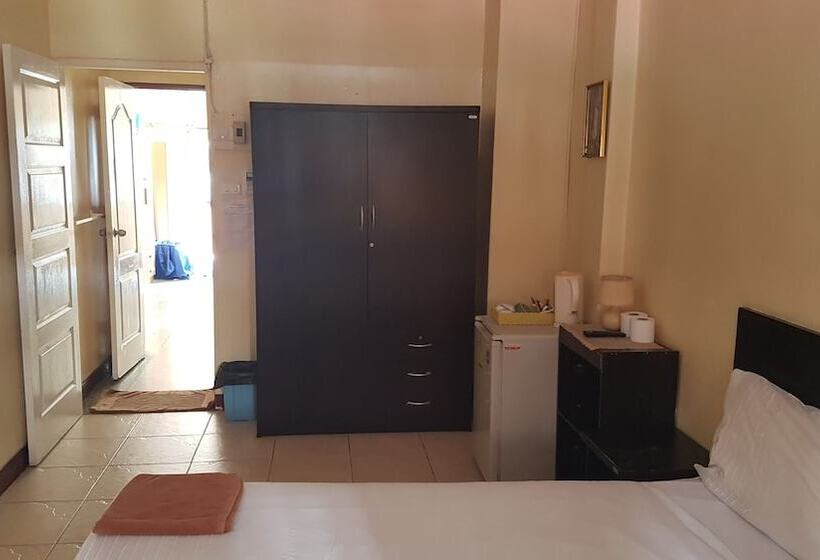 Sandman Hotel And Sports Bar