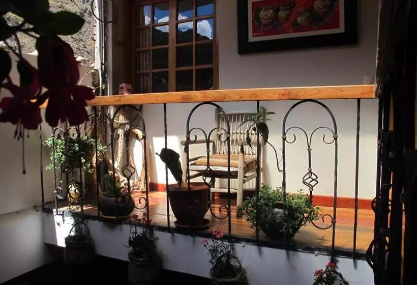 Tumy House B&b